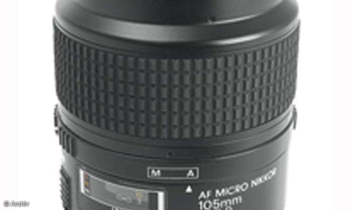 Nikon AF Nikkor 2,8/105 mm Micro D Seitenansicht