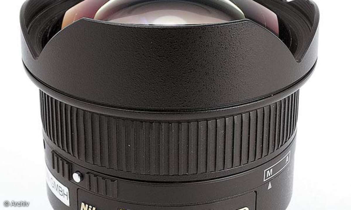 Nikon AF Nikkor 2,8/14 mm D ED