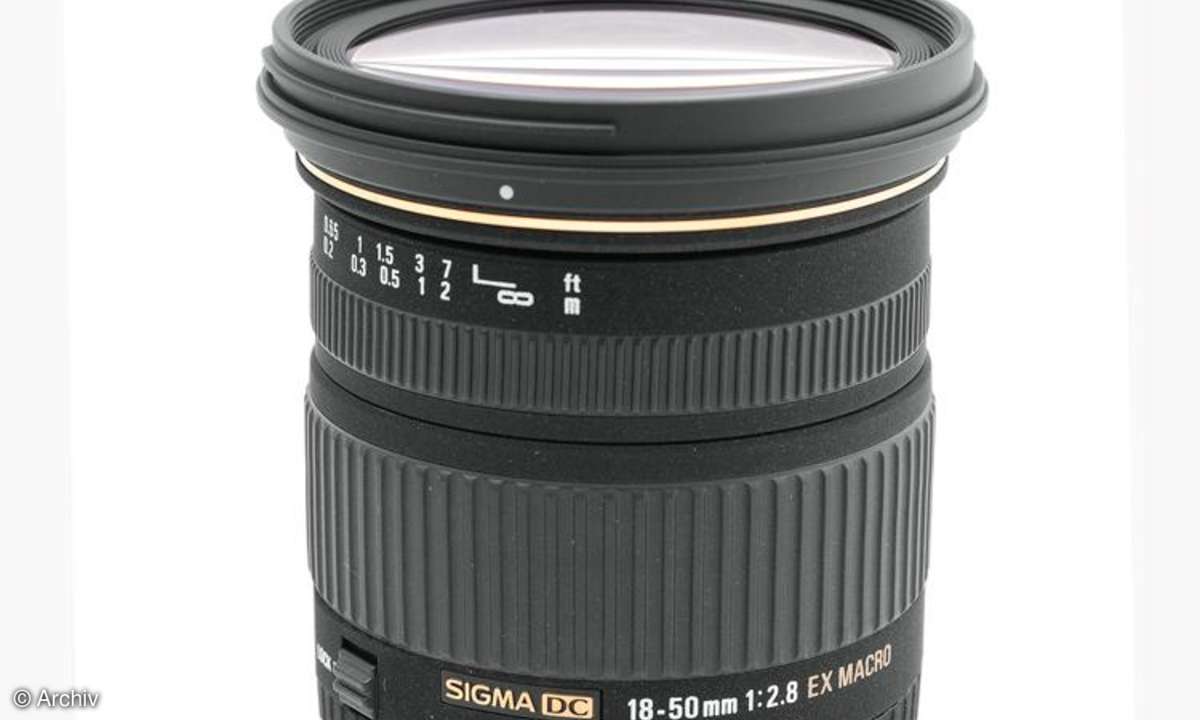 Sigma EX 2,8/18-50 mm DC HSM Macro an Canon EOS 450D