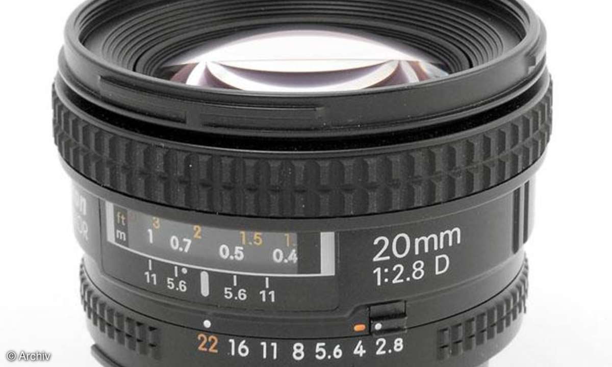 Nikon AF Nikkor 2,8/20 mm D