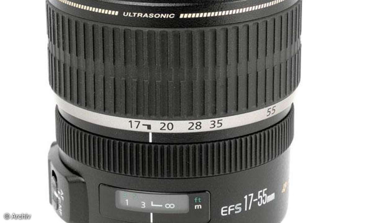Canon EF-S 2,8/17-55 mm IS USM Seitenansicht
