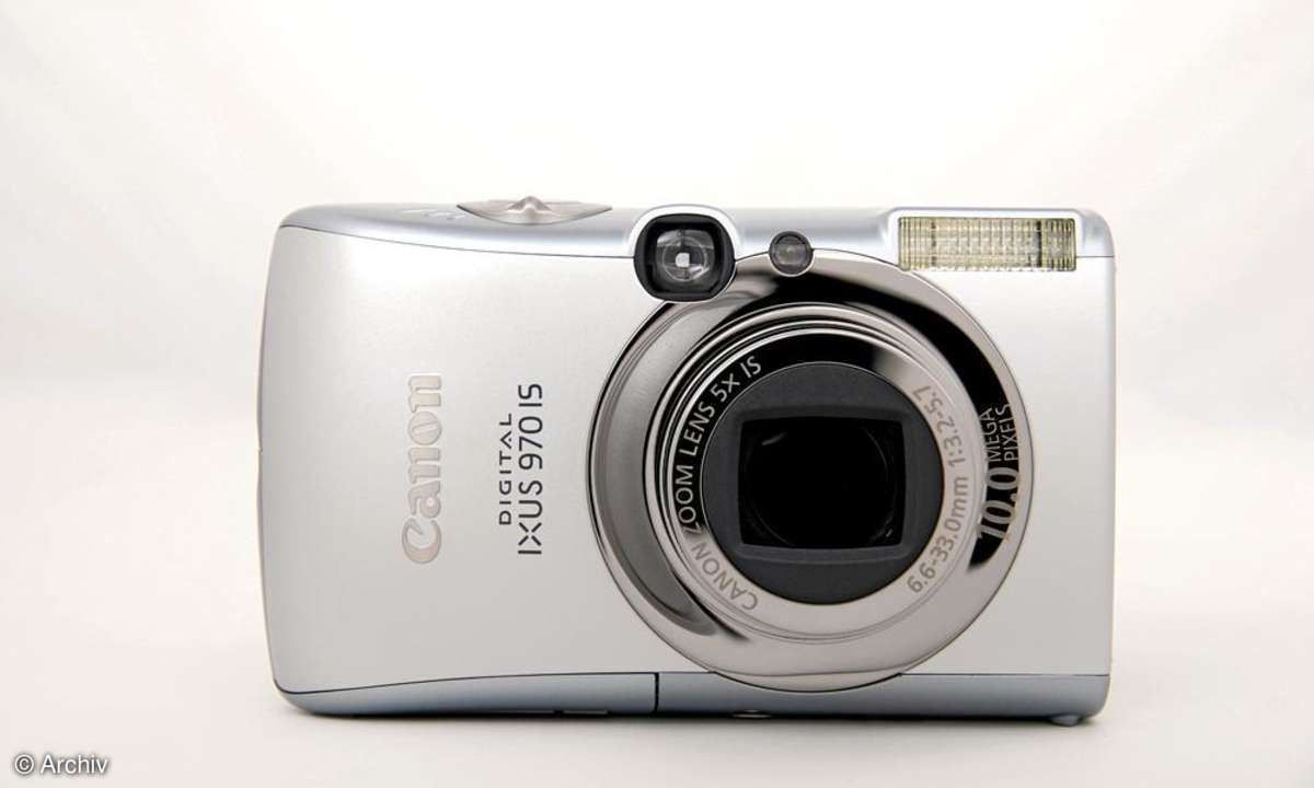 Canon Ixus 970 IS front