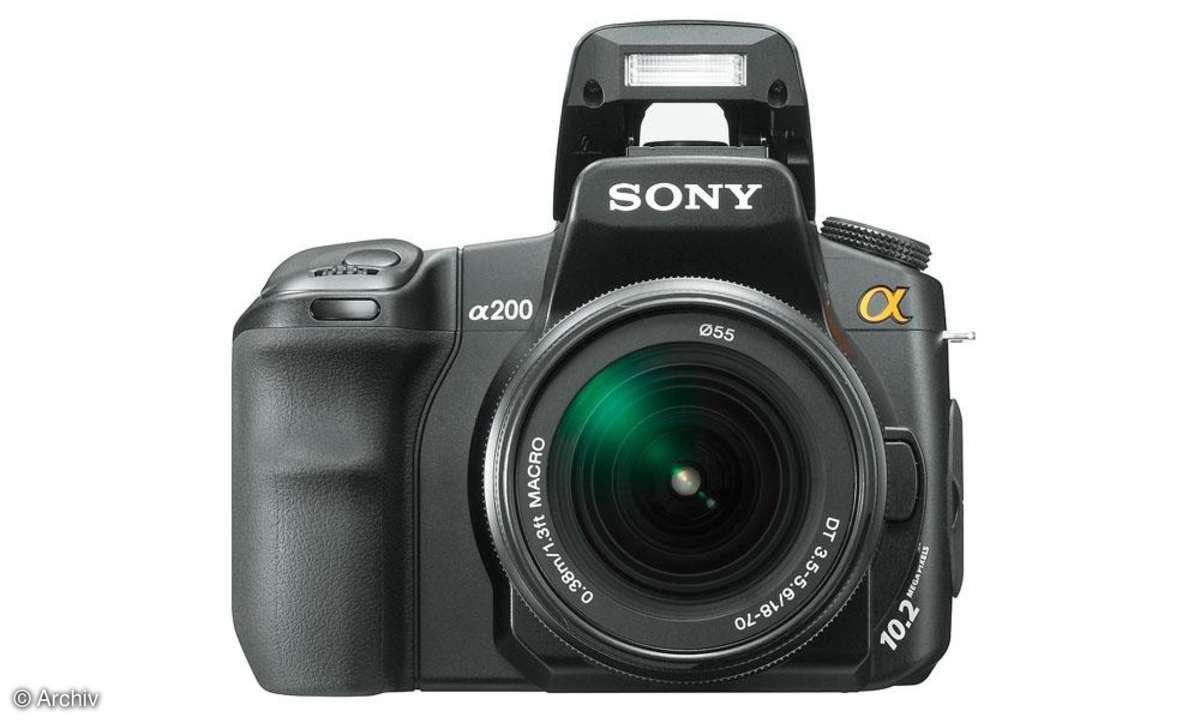 Sony Alpha 200 Vorderseite