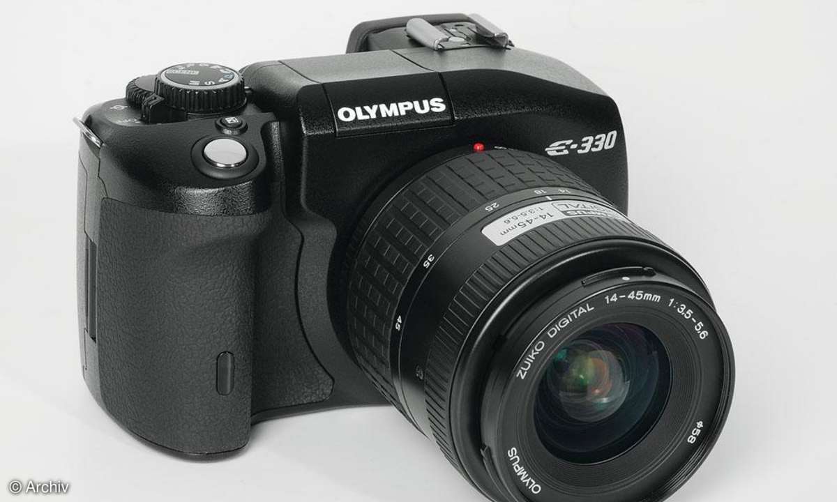 Olympus E-330 Vorderseite