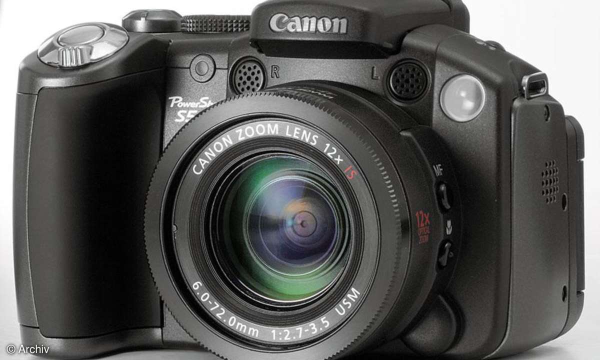 Canon Powershot S5 iS Seitenansicht