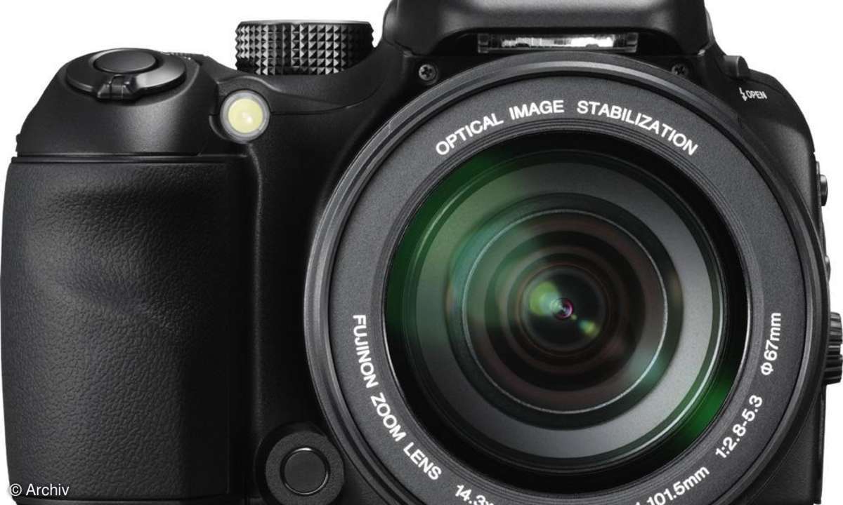 Fujifilm FinePix S100FS
