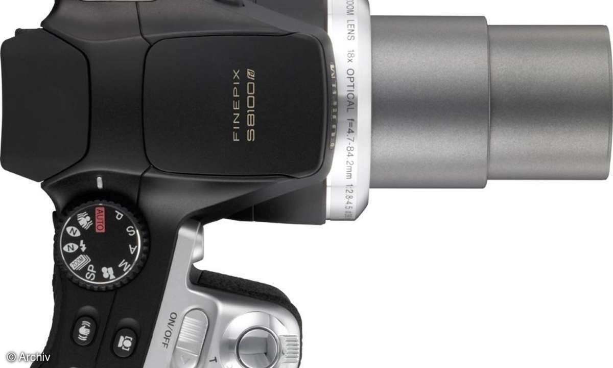 Fujifilm FinePix S8100fd