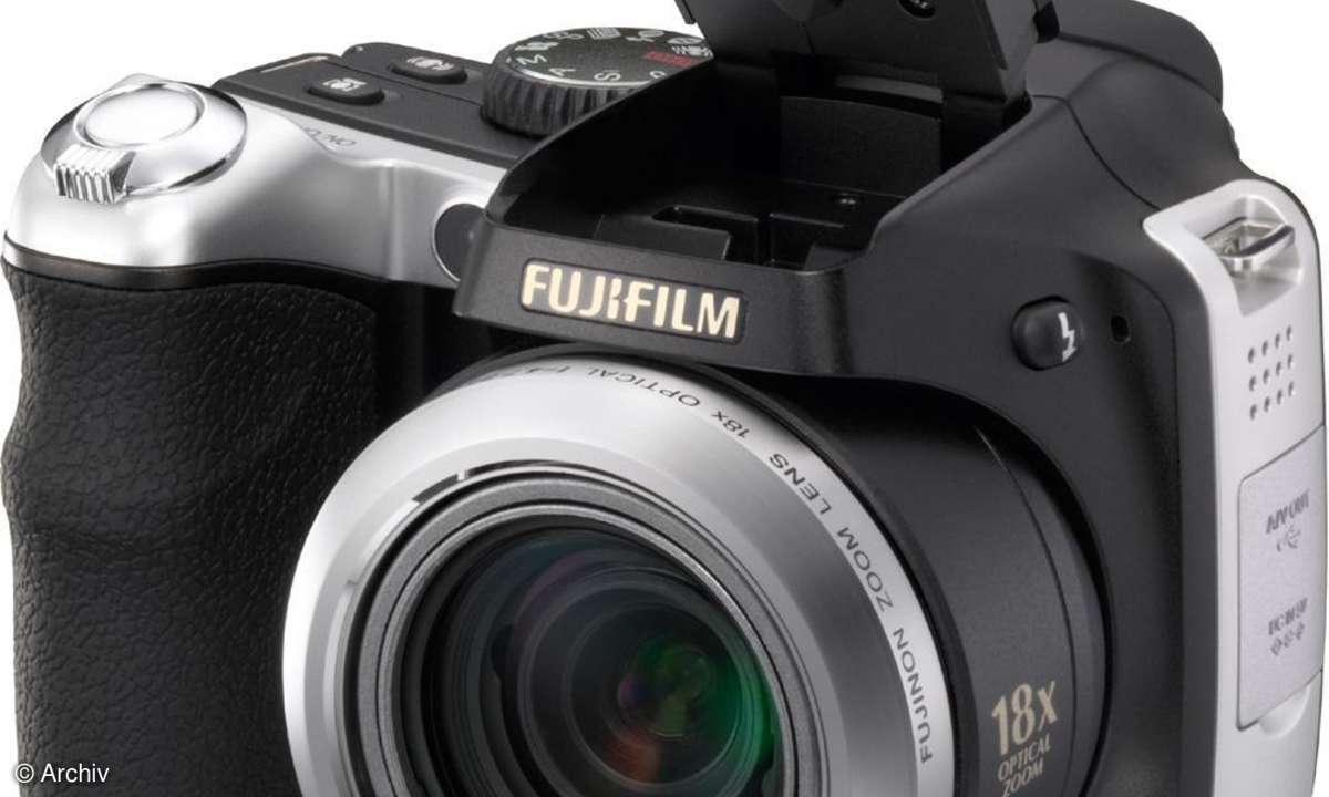 Fujifilm FinePix S8100fd