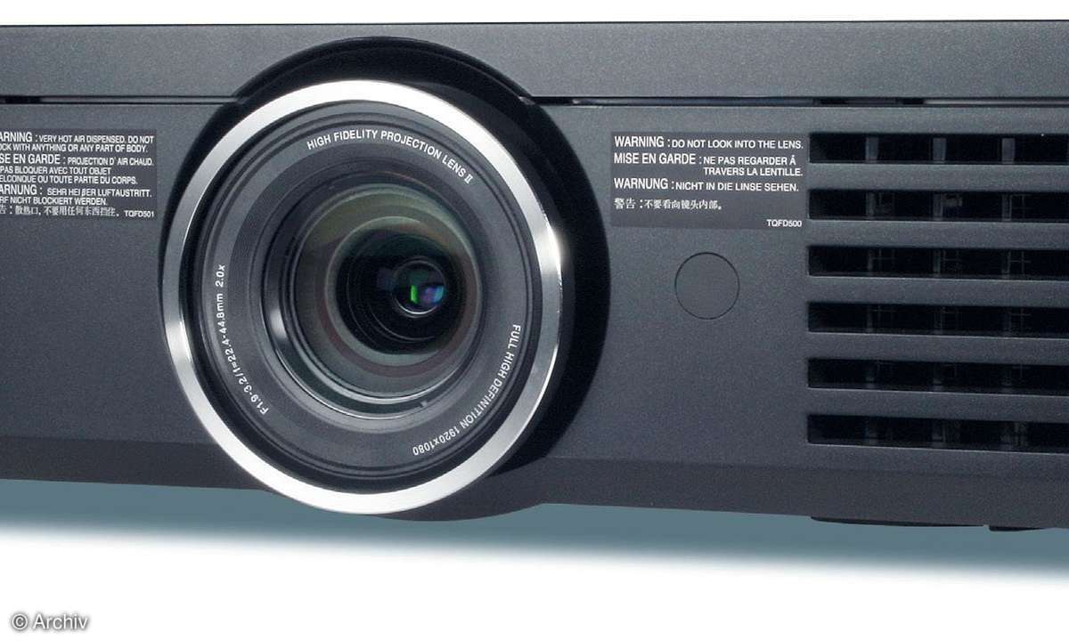 Panasonic PT-AE 2000 E