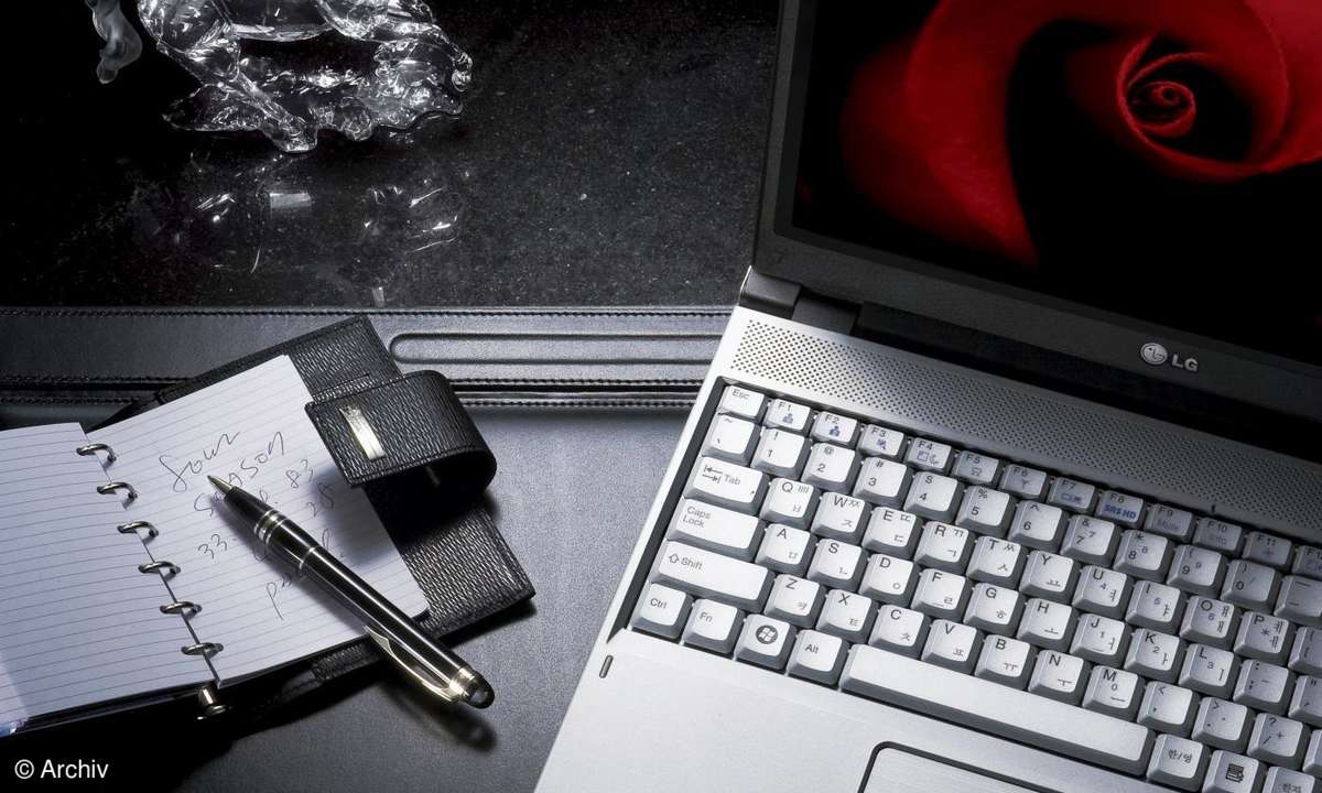 LG P300