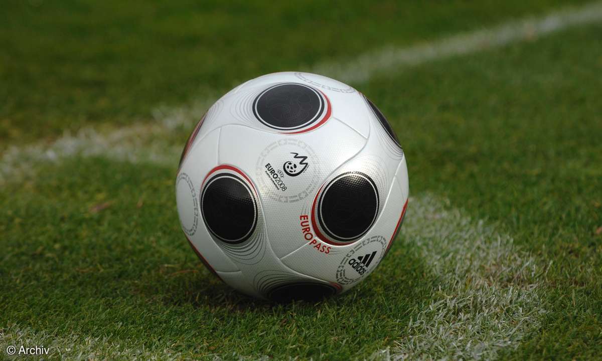 Kritik an Uefa für Fernsehübertragung