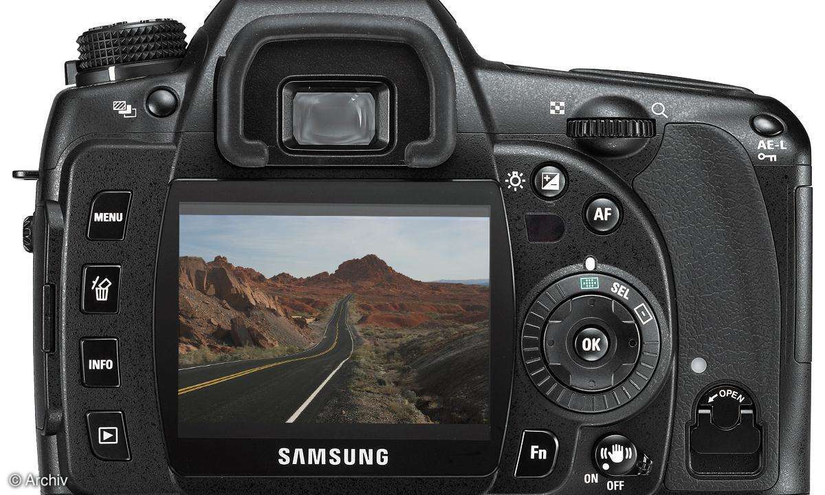 Samsung GX-20 DSLR