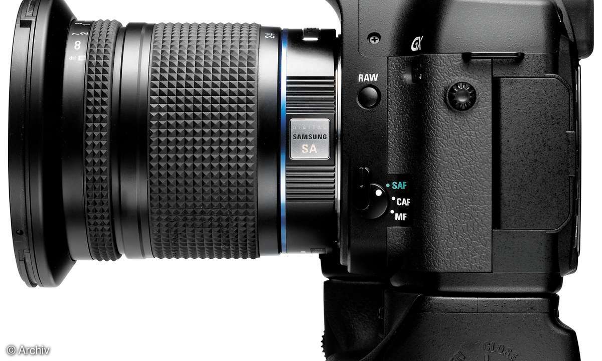 Samsung GX-20 DSLR