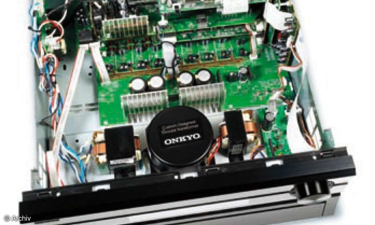 Test Surround: AV-Receiver