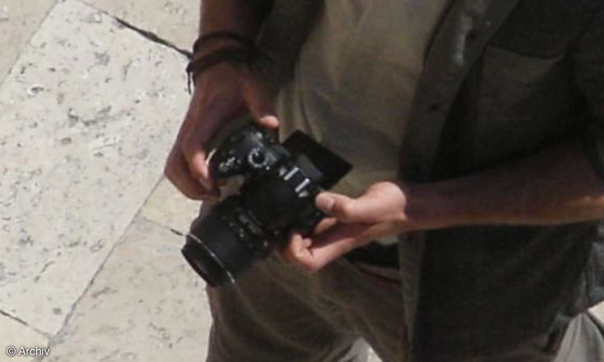 Nikon D5000 mit Klappdisplay