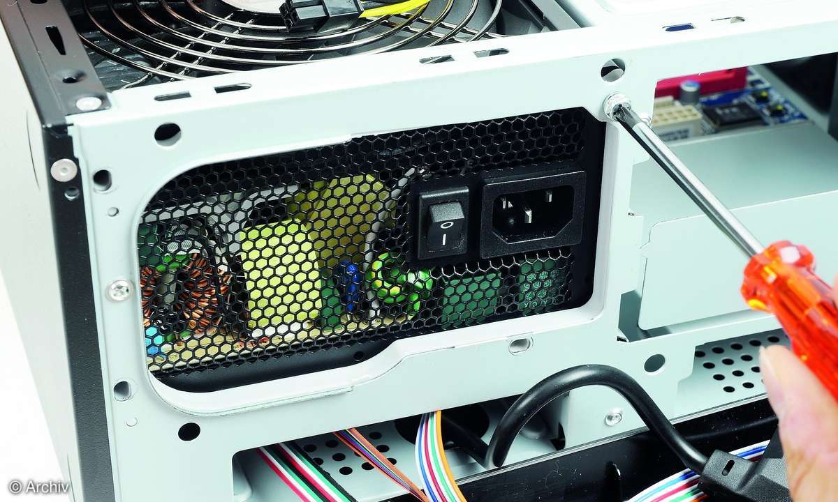 PC Komponente Gehäuse Mainboard CPU