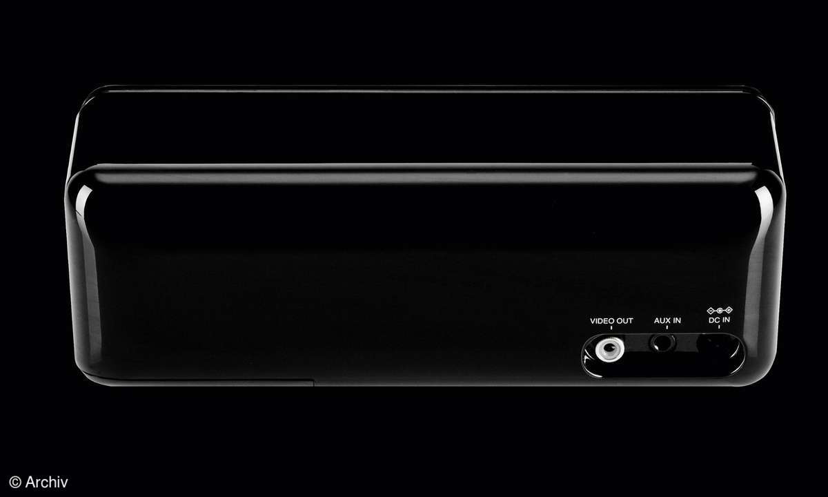 Sharp DK-AP8: Dockingstation für Apples iPod und iPhone mit Freisprecheinrichtung und Touchpanel