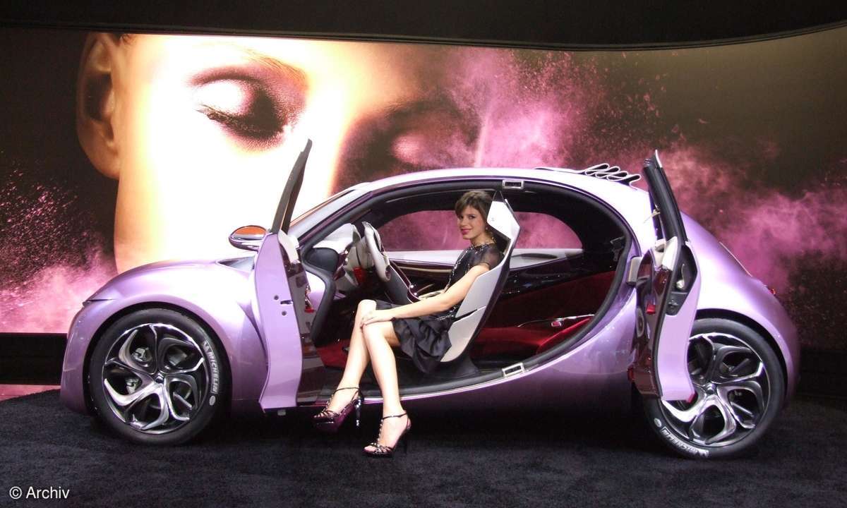 Die schärfsten Messe-Babes und 
