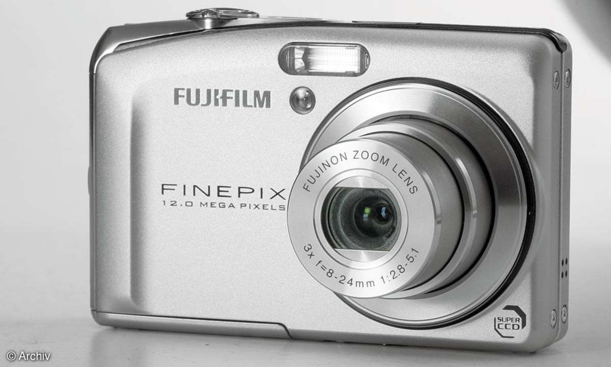 Fuji Finepix F50fd Seitenansicht