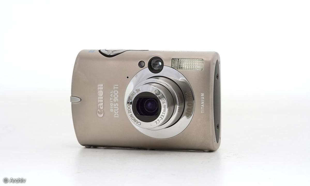 Canon Digital Ixus 900 Ti  Vorderseite