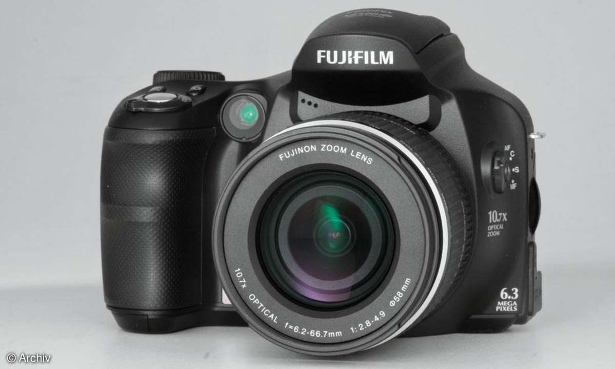 Fujifilm FinePix S6500fd Vorderseite
