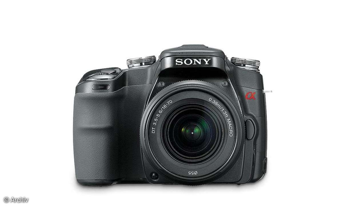 Sony Alpha 100 Vorderansicht