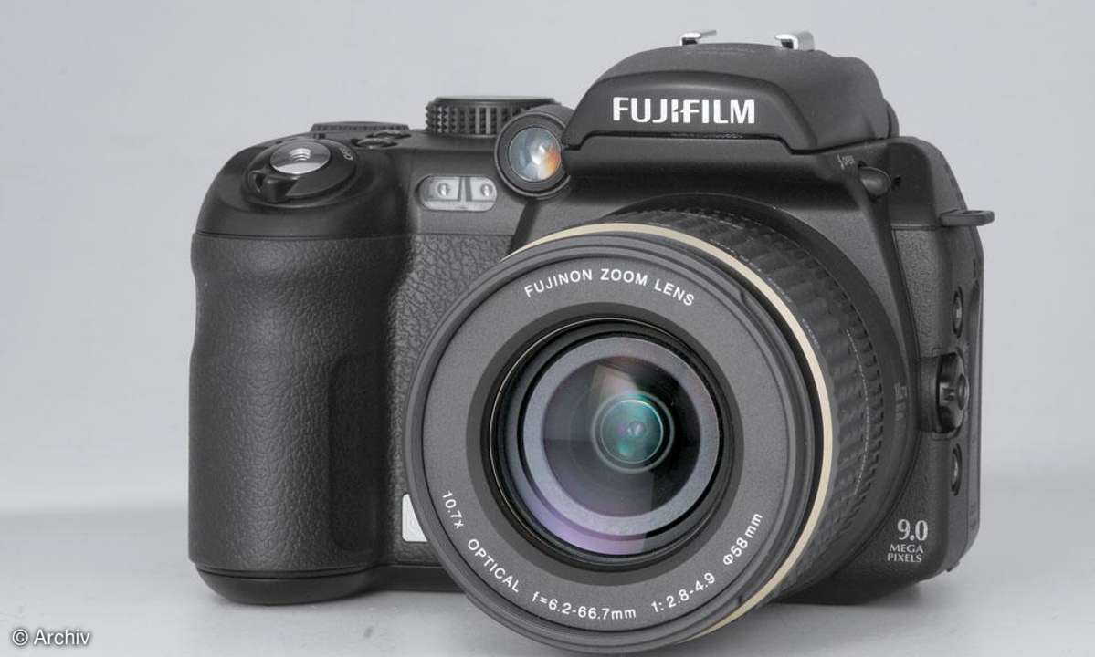 Fujifilm FinePix S9600 Vorderseite