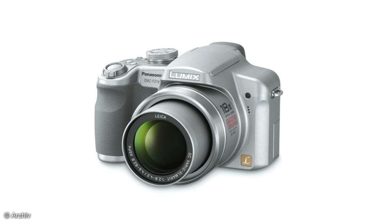 Panasonic Lumix DMC-FZ18 Vorderseite