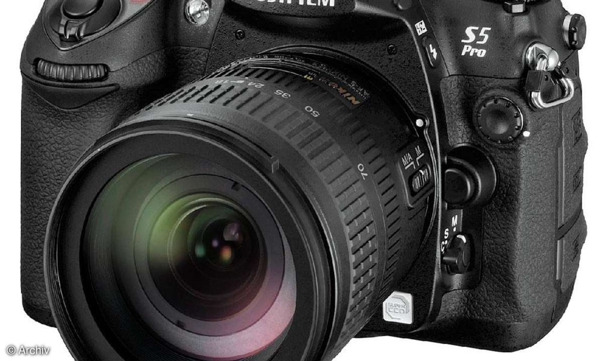 Fujifilm FinePix S3 Pro Vorderseite