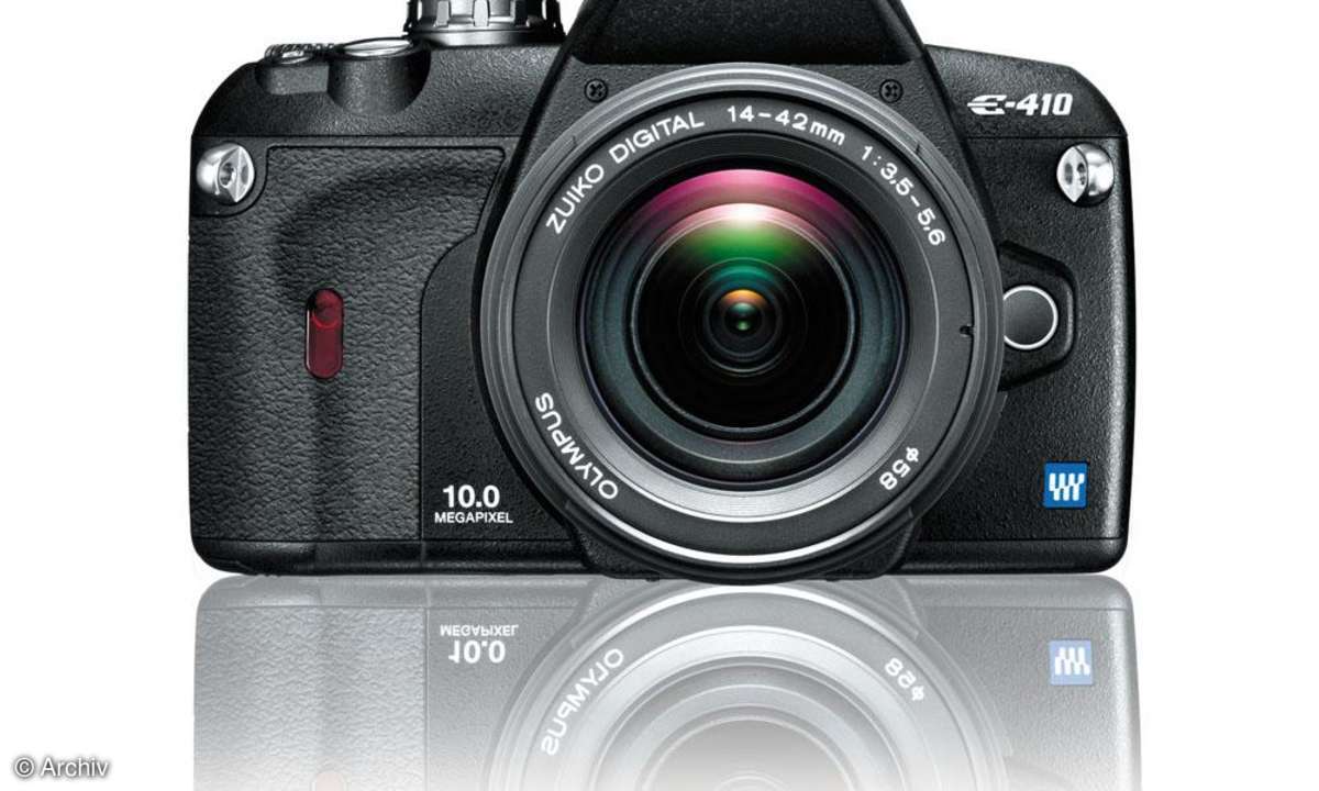 Olympus E-410 Vorderansicht