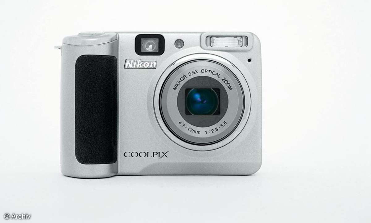 Nikon Coolpix P50 Vordedrseite