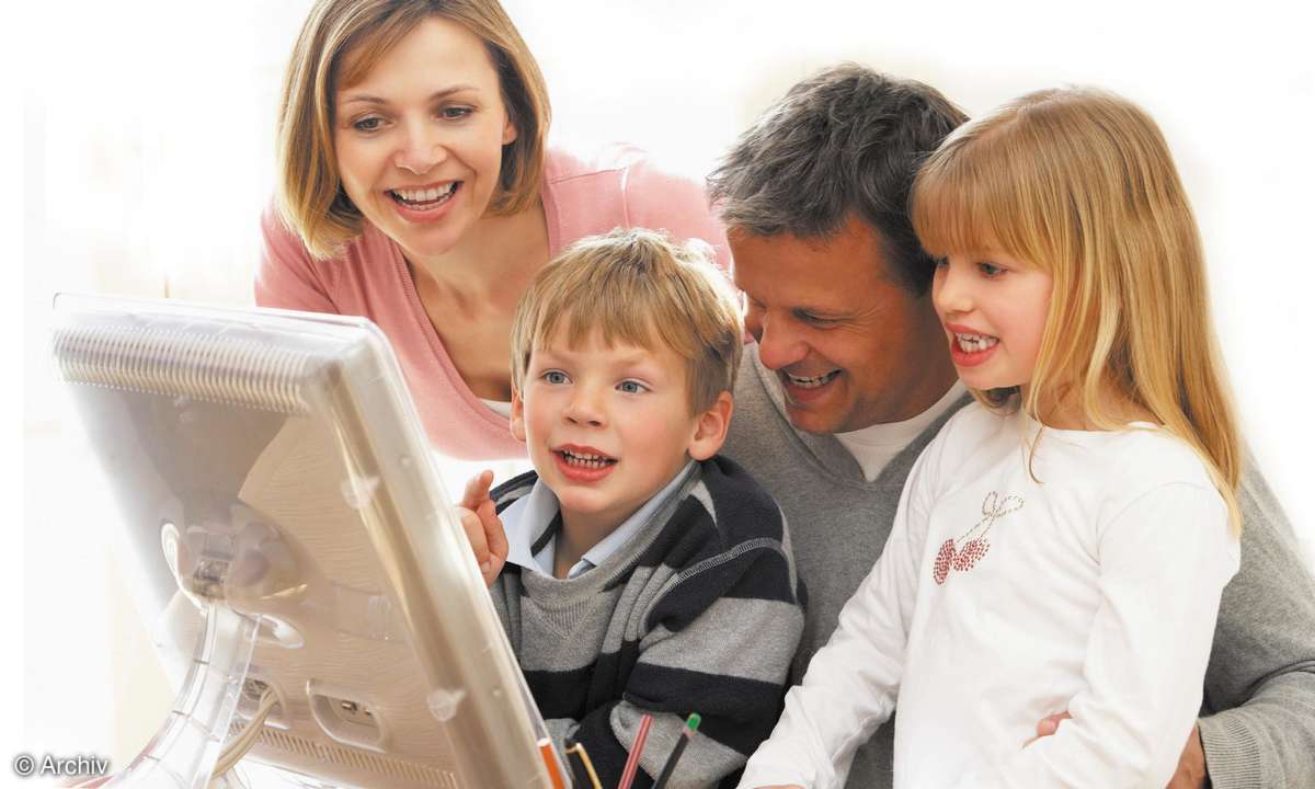 Kinder Familie Surfen Computer