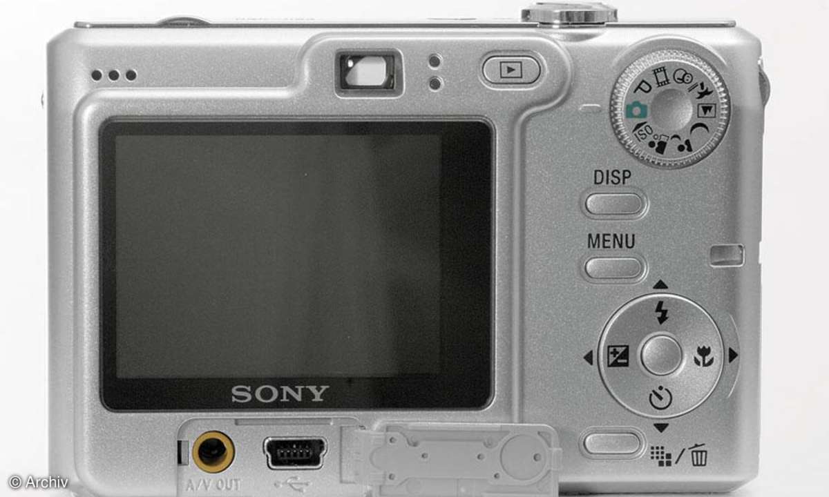 Sony Cybershot DSC-W35 Stromeingang