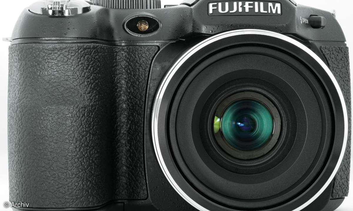 Fujifilm Finepix S1800