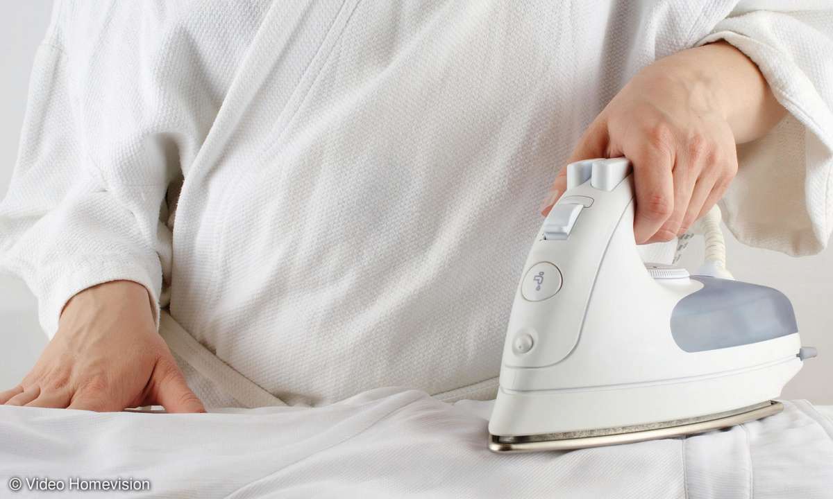 Bügeln mit Bügeleisen