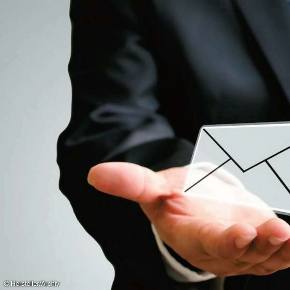 Mit Outlook 2010 haben Sie alle Kontakte übersichtlich im Blick.