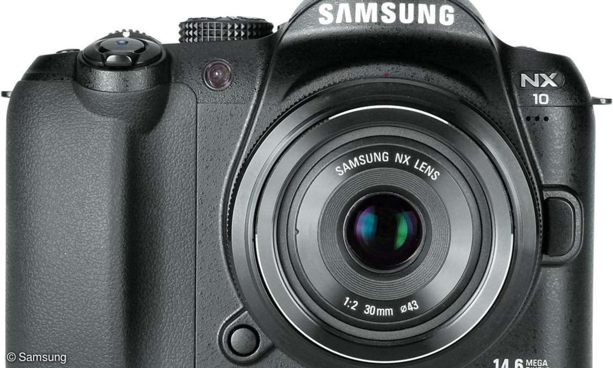 Samsung NX10