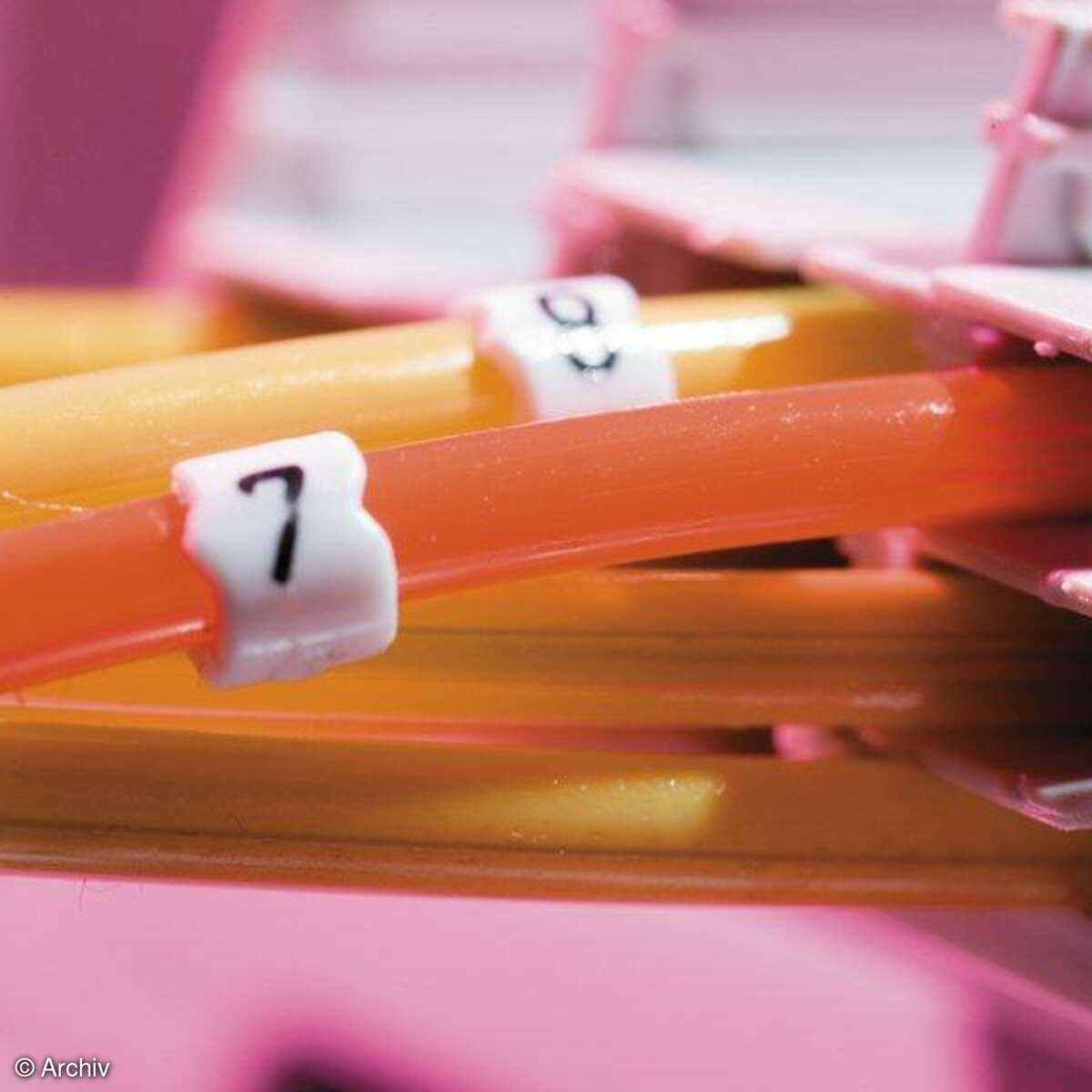 Mit dem Begriff Flatrate verbindet der Durchschnittskunde jedenfalls bei Internetzugängen über das Festnetz einen Festpreis für eine bestimmte Surfgeschwindigkeit. (Zitat: Landgericht Köln)