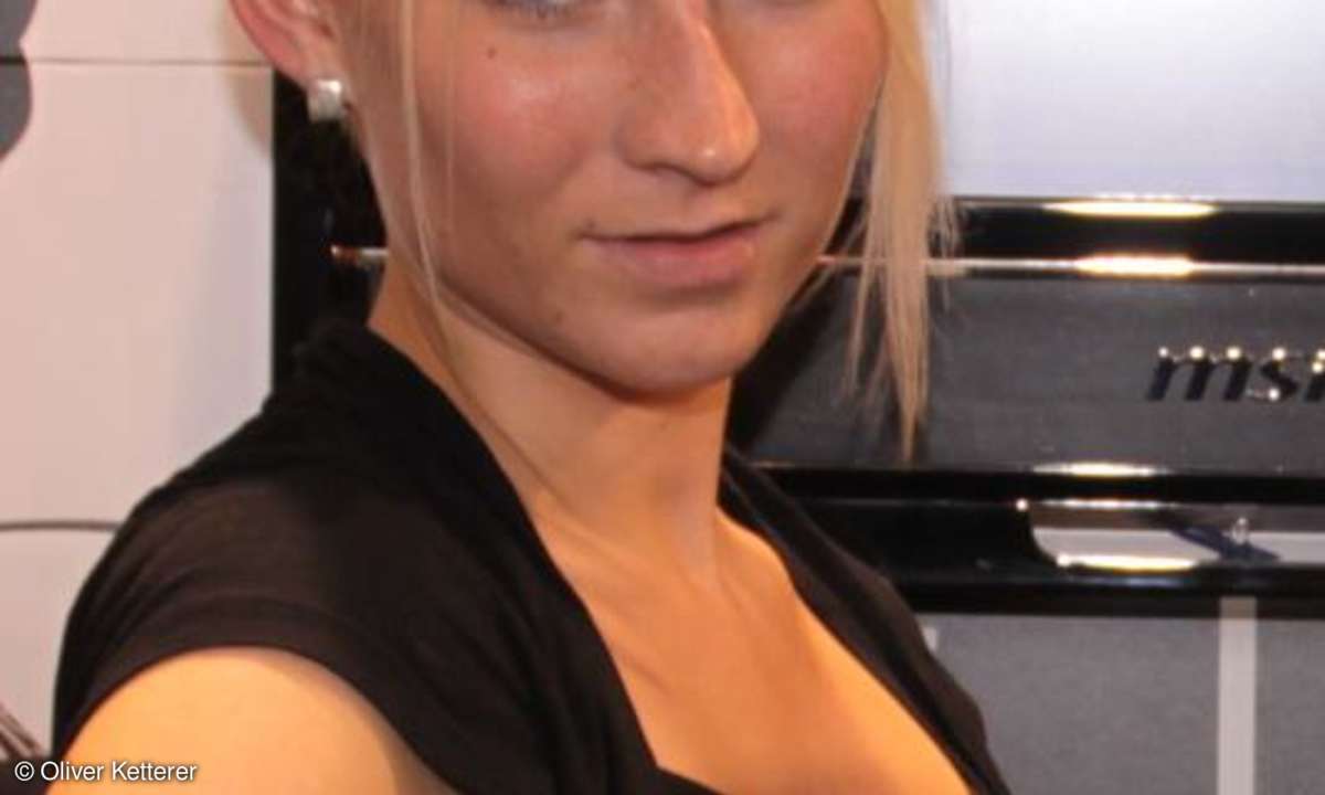 IFA 2009 - die Messe-Babes