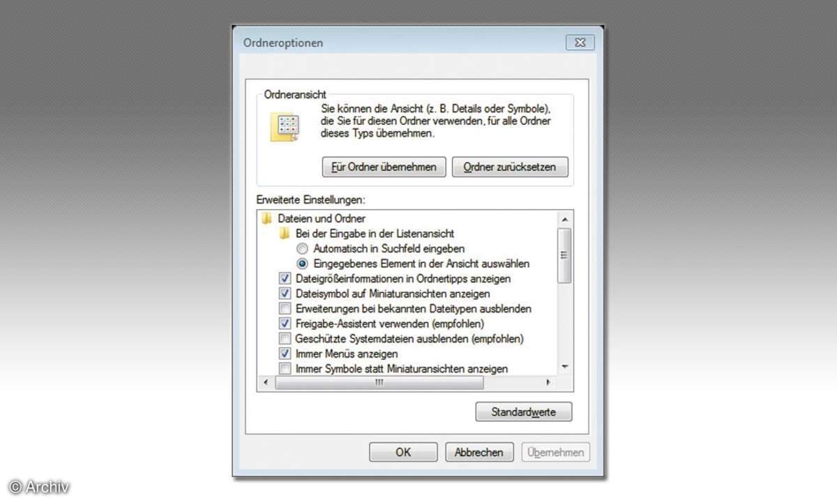 Lassen Sie sich alle Dateiendungen anzeigen. Dadurch beugen Sie Betrugsversuchen vor.