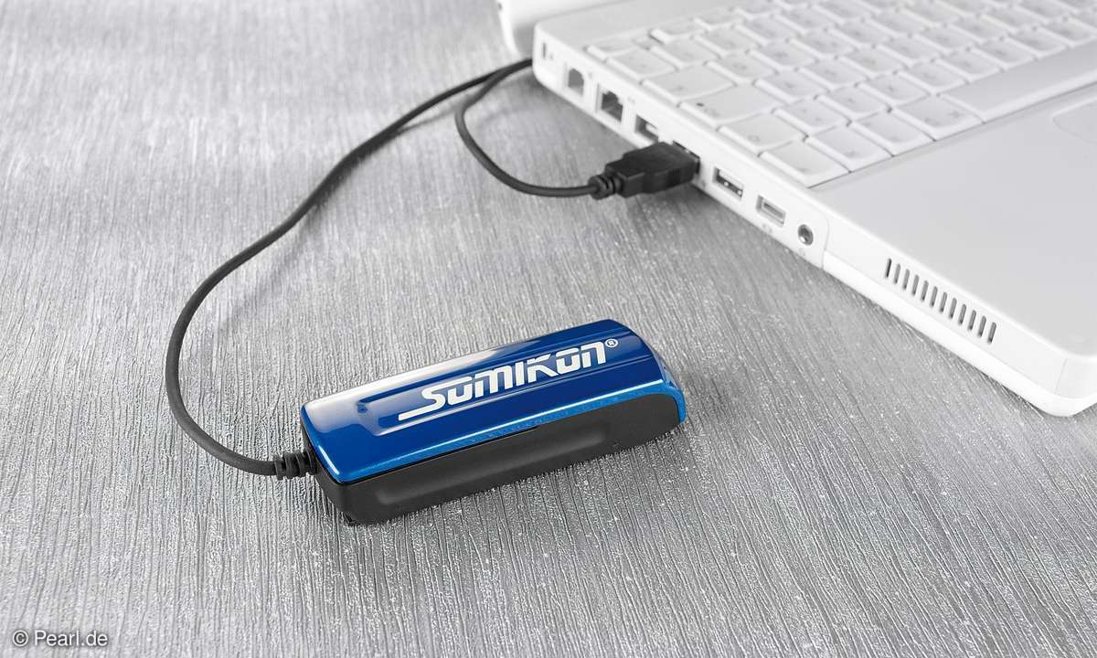 Scanner an Notebook angeschlossen