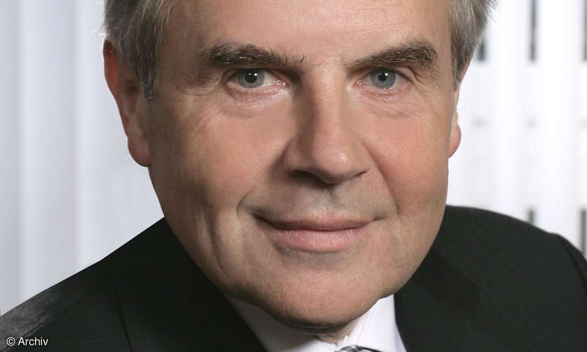 Dr. Rainer Hecker