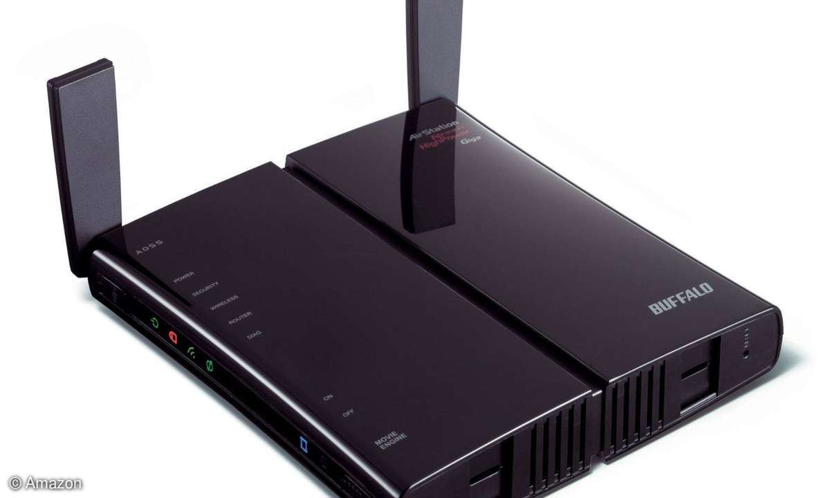 Router mir ausgeklappten Antennen