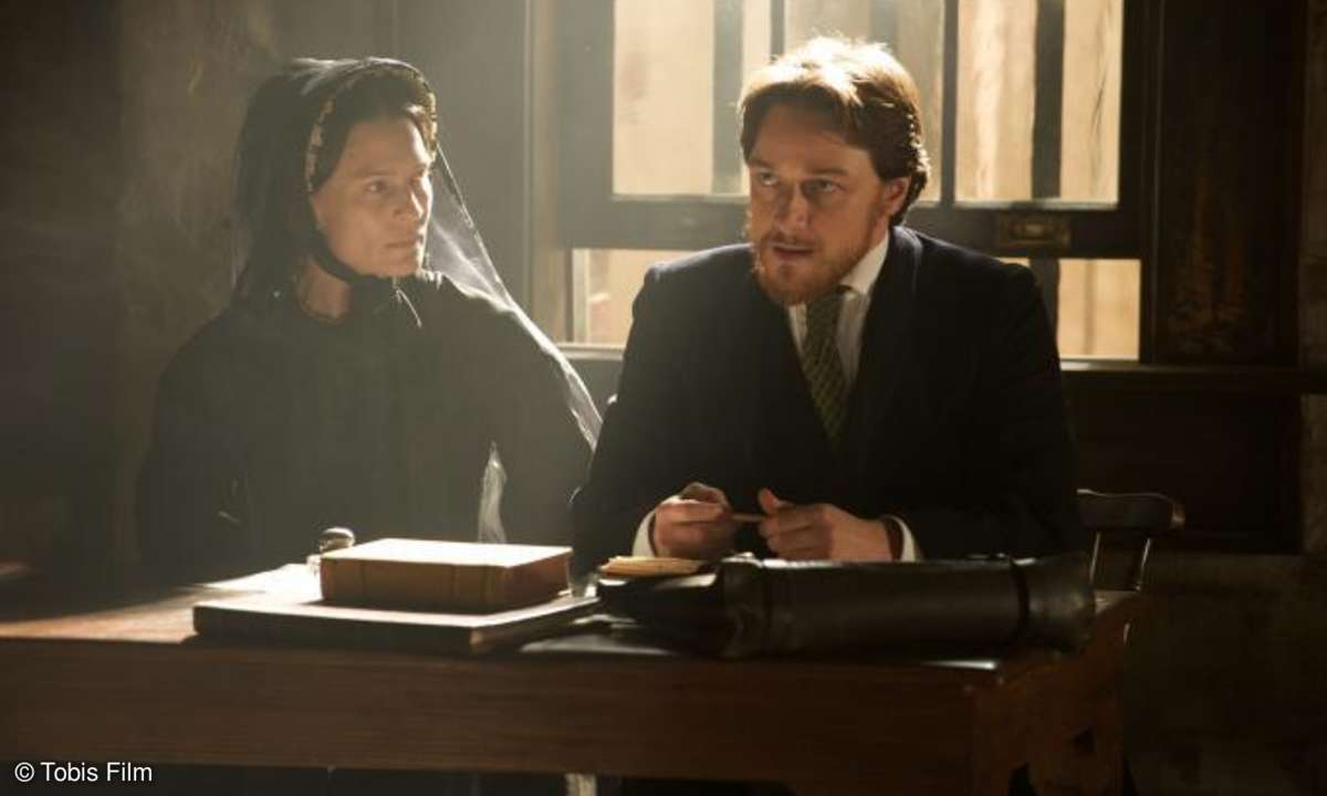 Frederick Aiken (James McAvoy) soll Mary Surratt (Robin Wright) vor Gericht verteidigen. Sie wird beschuldigt, an der Ermordung Abraham Lincolns beteiligt gewesen zu sein.