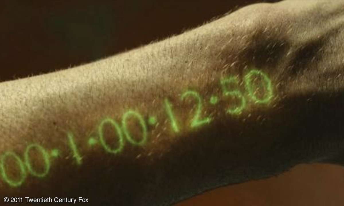Unerbittlich zerrinnt die Zeit - der Countdown läuft auf digitalen Uhr im Arm.