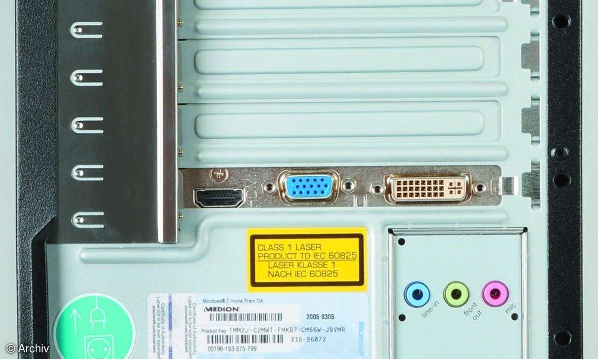 Medion Akoya P5330 D - Rückseite mit Anschlüssen