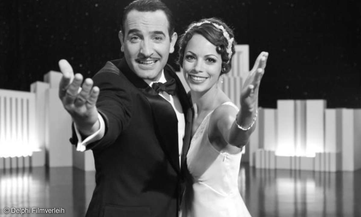 George Valentin (Jean Dujardin) ist der größte Star des Stummfilms und entdeckt Peppy Miller (Berenice Bejo).