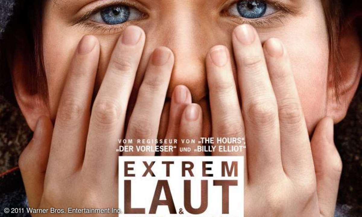 Auch wenn sich zunächst die Behauptung, die Romanvorlage sei unverfilmbar, zu bewahrheiten scheint: Stephen Daldrys 