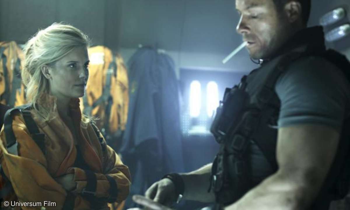 Die Präsidententochter Emilie (Maggie Grace) fasst Vertrauen zu Snow (Guy Pearce).