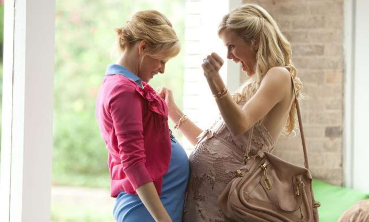 Das Glück vom dicken Bauch: Mutterglück bei Wendy (Elizabeth Banks, links) und Skyler (Brooklyn Decker).